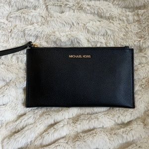 Authentic Michael Kors Leather Wristlet